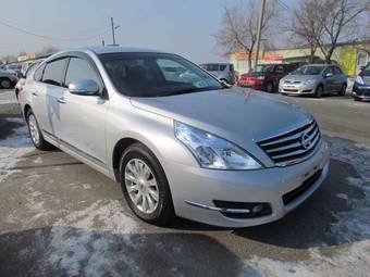 2010 Nissan Teana Photos