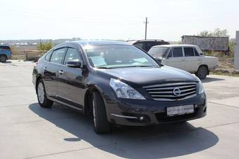 2010 Nissan Teana Photos