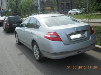 2010 Nissan Teana Photos