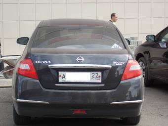 2010 Nissan Teana Photos