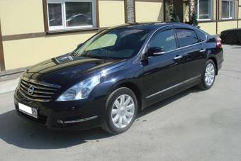 2010 Nissan Teana Photos