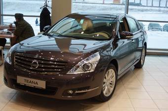 2011 Nissan Teana Pictures