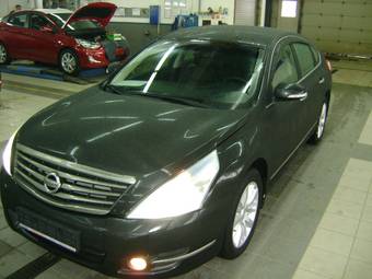 2011 Nissan Teana Photos