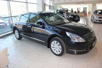 2011 Nissan Teana Photos