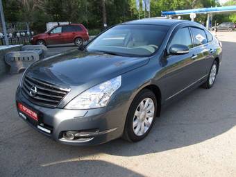 2011 Nissan Teana Photos