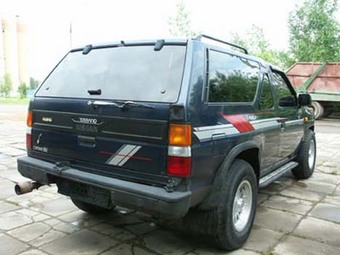 1988 Nissan Terrano Pictures
