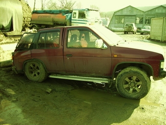 1990 Nissan Terrano