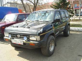 1990 Nissan Terrano