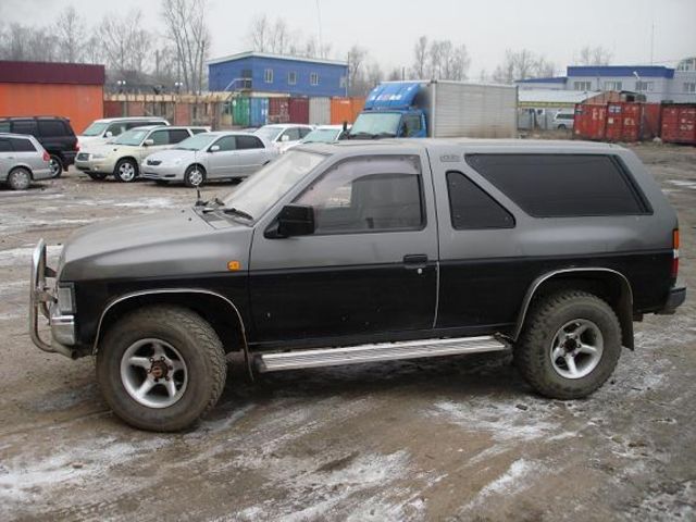 1990 Nissan Terrano