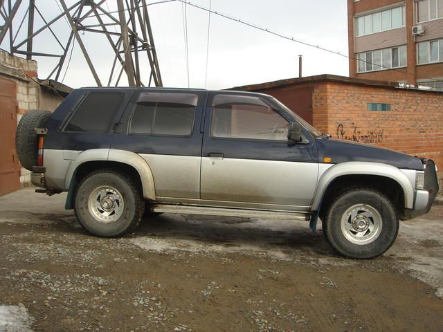 1990 Nissan Terrano