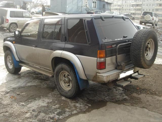 1990 Nissan Terrano