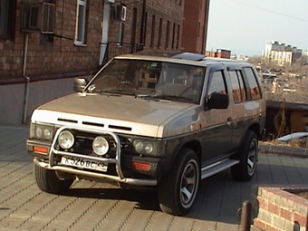 1992 Nissan Terrano