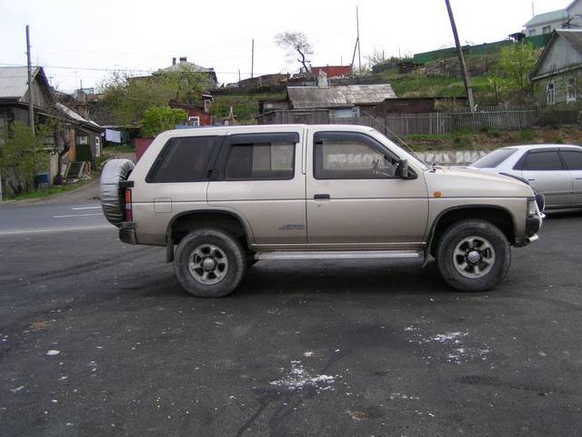 1992 Nissan Terrano