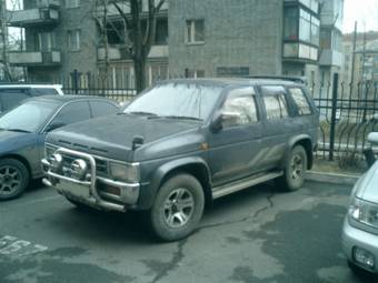 1993 Terrano
