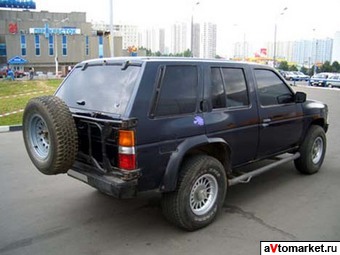 1993 Nissan Terrano Photos