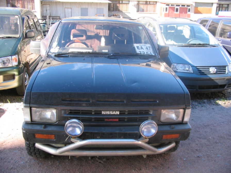 1993 Nissan Terrano Pictures