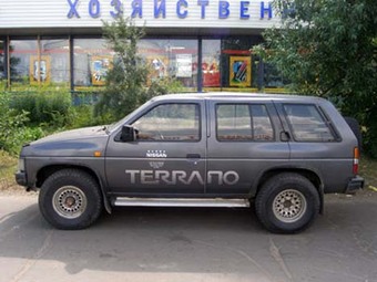 1994 Nissan Terrano Pictures