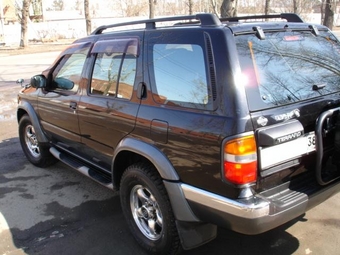 1996 Terrano