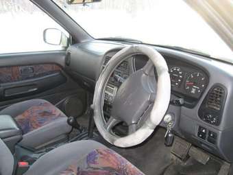 1996 Terrano