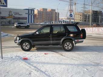 1996 Nissan Terrano Pictures