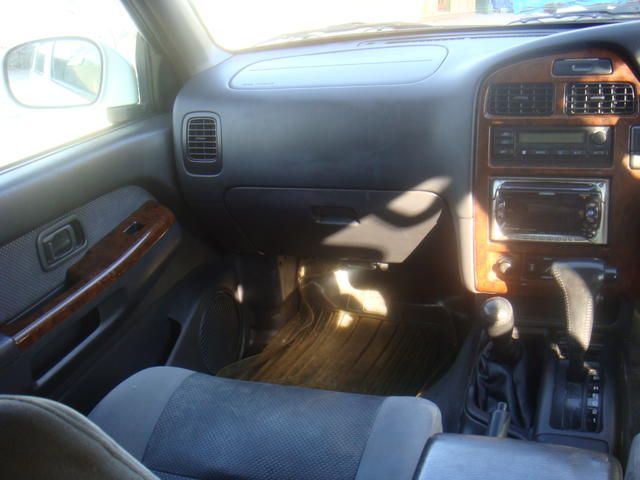 1998 Nissan Terrano