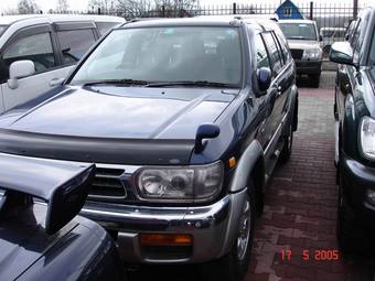 1998 Nissan Terrano Pics