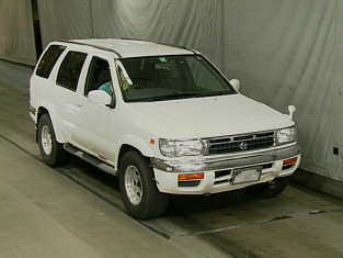 1998 Nissan Terrano Pictures