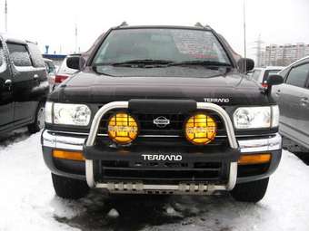 1998 Nissan Terrano Photos