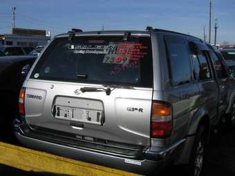 1998 Nissan Terrano Pictures