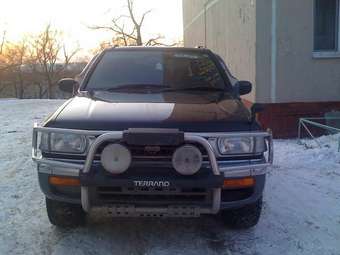 1998 Nissan Terrano Photos