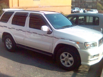 1999 Nissan Terrano