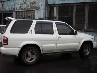 1999 Nissan Terrano