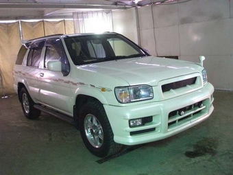 1999 Nissan Terrano