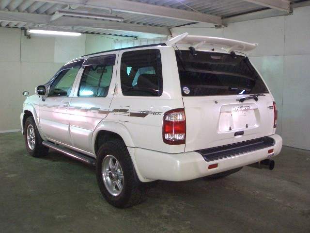 1999 Nissan Terrano