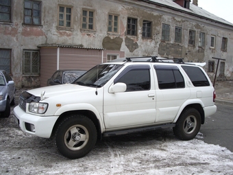 1999 Nissan Terrano