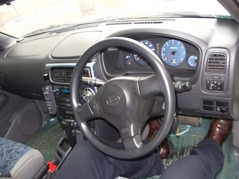 1999 Terrano