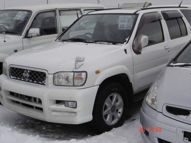 1999 Nissan Terrano