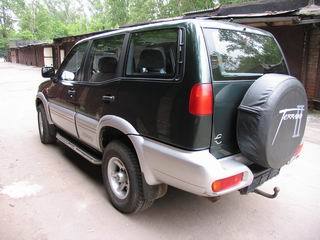 1999 Nissan Terrano Images