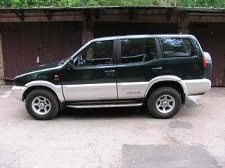 1999 Nissan Terrano Pictures