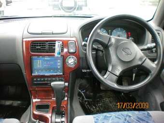 1999 Nissan Terrano Photos