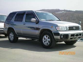 1999 Nissan Terrano Pics