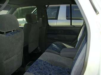1999 Nissan Terrano Pics