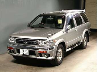 1999 Nissan Terrano Pictures