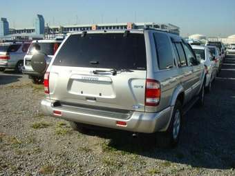 1999 Nissan Terrano Photos