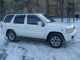 1999 Nissan Terrano Photos