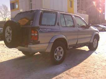 1999 Nissan Terrano Pictures