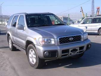 1999 Nissan Terrano Photos