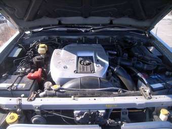 1999 Nissan Terrano Pictures