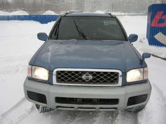 1999 Nissan Terrano Pictures