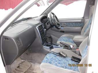 1999 Nissan Terrano Photos